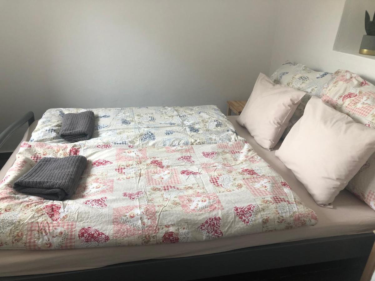 Dália apartman Gyömrő Esterno foto