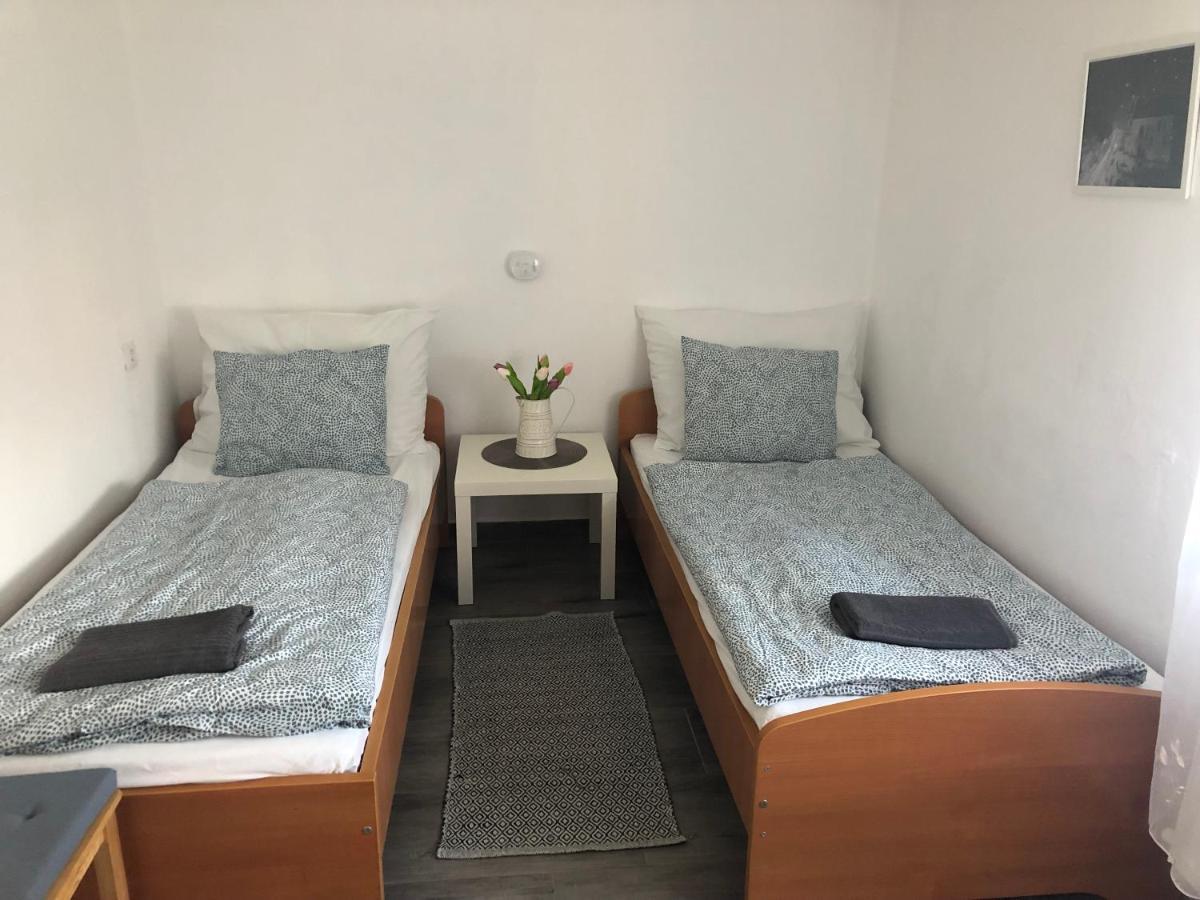 Dália apartman Gyömrő Esterno foto